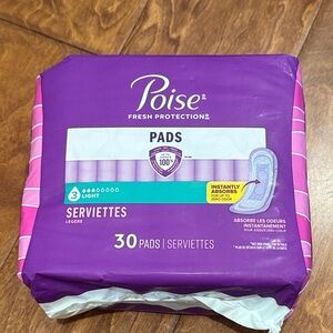 NWT Poise Fresh Protections Pads 3 light- 30 pads